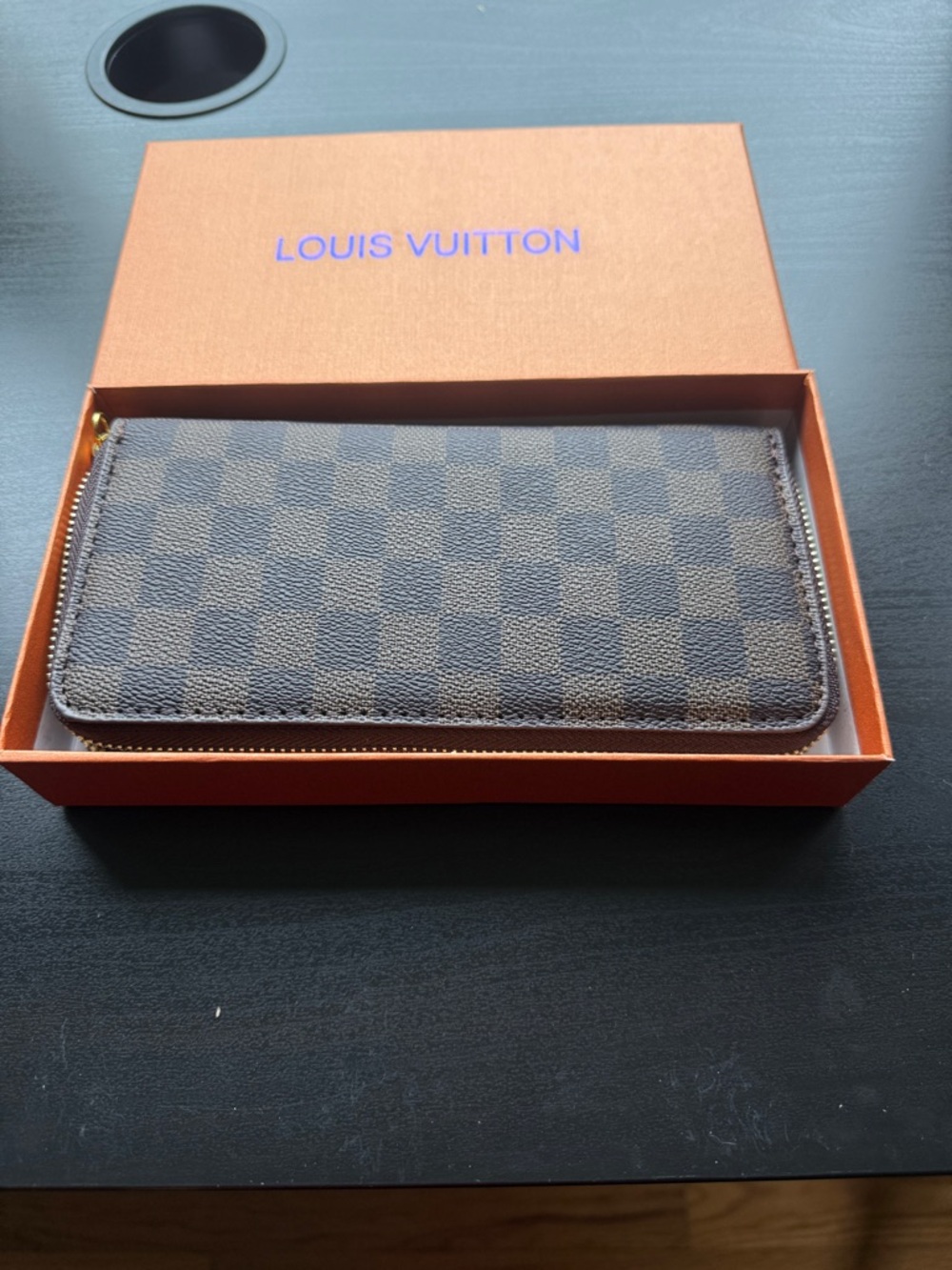 Louis Vuitton Brown Damier Check Zip Wallet with Gold Hardware - Picture 3 of 11
